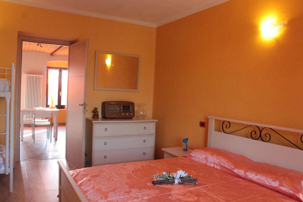Ferienwohnung I Boidi Nizza Monferrato Zimmer foto